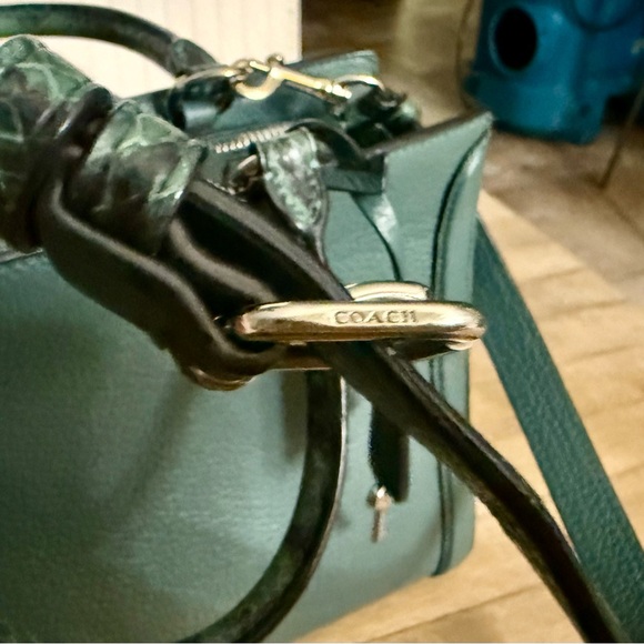 Coach Green Refiner Pebbled Leather Zoe Snakeskin Carryall Crossbody Tote Bag - Picture 11 of 14